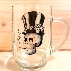 Clear glass skull mug